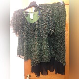 Green Leopard Print Women's Top and Skirt